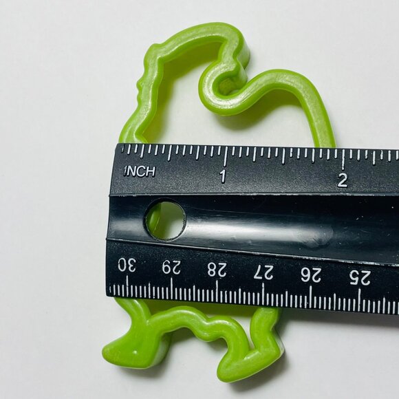 Santa Claus Cookie Cutter Green For Baking &amp; Crafting Adventures Vinage - Picture 4 of 4